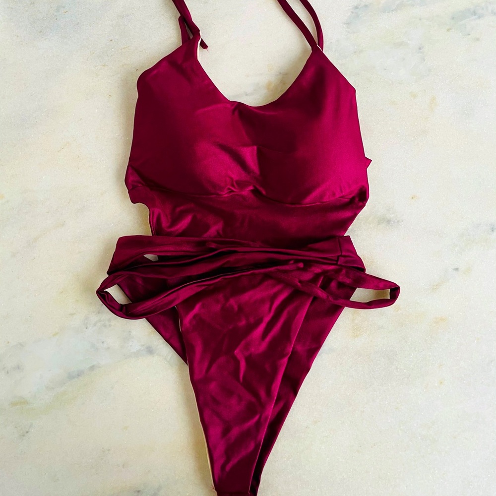 Brazilian One Piece Body Swimwear 🇧🇷